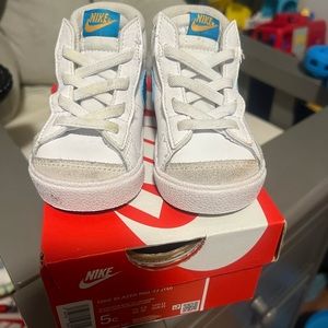 Nike blazer mid size 5c